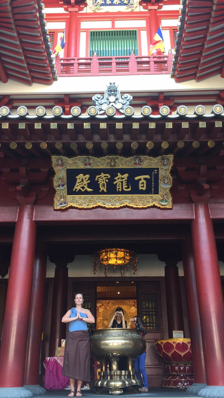 Buddha Tooth Relic Temple, Singapore // Out Of Office With Rebecca